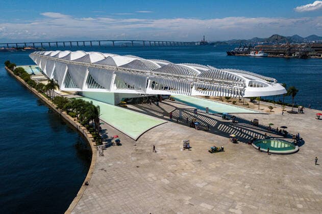 Architektur von Santiago Calatrava Museum of Tomorrow RIO DE JANEIRO, RIO DE JANEIRO, BRAZIL, MAR 11: MUSEUM OF TOMORROW - View of Museu do Amanha ( Museum of Tomorrow ) on March 11, 2021. Project by spanish architect Santiago Calatrava ( Photo by Chico Ferreira Penta Press ) Rio de Janeiro Brazil 6328_234530 Copyright: xChicoxFerreira PentaxPressx