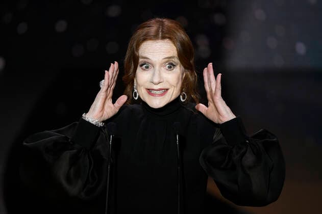 Entertainment Bilder des Tages Filmpreis Cesar - Preisverleihung Isabelle Huppert CELEBRITES : 46e Ceremonie des Cesar 2021 - Paris - 12 03 2021 BertrandGuay Pool PANORAMIC 