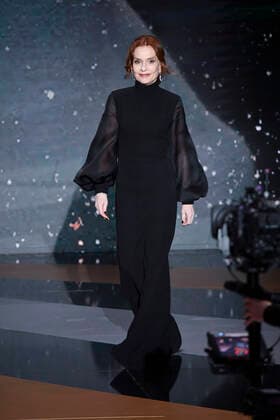 Filmpreis Cesar - Preisverleihung Isabelle Huppert CELEBRITES : 46e Ceremonie des Cesar 2021 - Paris - 12 03 2021 Dominiquecharriau Pool PANORAMIC 