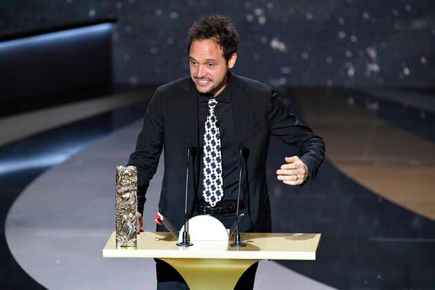 Filmpreis Cesar - Preisverleihung Filippo Meneghetti Cesar du Meilleur Premier film avec Deux CELEBRITES : 46e Ceremonie des Cesar 2021 - Paris - 12 03 2021 PierreVillard Pool PANORAMIC 