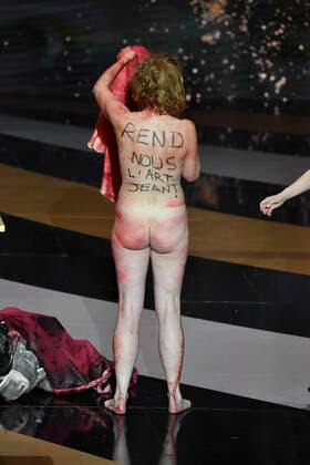Performance de Corinne Masiero se mettant nue sur scene CELEBRITES : 46e Ceremonie des Cesar 2021 - Paris - 12 03 2021 Dominiquecharriau Pool PANORAMIC 