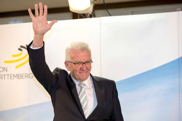 Bilder des Jahres 2021, News 03 März News Themen der Woche KW10 Winfried Kretschmann am Wahlabend der Landtagswahl in Baden-Württemberg im Landtag. Stuttgart, 14.03.2021 *** Winfried Kretschmann on the election evening of the state election in Baden Württemberg in the state parliament Stuttgart, 14 03 2021 Foto:xR.xSchmiegeltx xFuturexImage