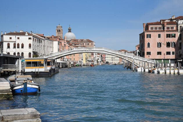 Coronavirus in Italien, Harter Lockdown in Venedig Ponte degli Scalzi during Venice in the Red Zone, News in Venice, Italy, March 15, 2021 Editorial Usage Only  Copyright: xLiveMedia SimonexPiccirillix xIPAx