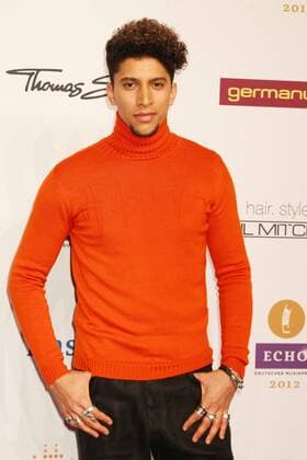 Andreas Bourani at the Echo 2012 the German Music Award on the Red Carpet before the ceremony at the Messe Berlin Copyright: xEventpressxHerrmannx