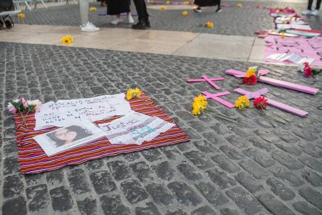 March 15, 2021, Barcelona, Spain: Placards and crosses lie on the ground during the demonstration..The collective of Mexican women in Barcelona, Mexican Fury (Furia Mexicana) have convened in front of the town hall as they protest against feminicide and sexist violence in Mexico and paid tribute to various victims of feminicide in Mexico in the last year. Barcelona Spain - ZUMAs197 20210315_zaa_s197_124 Copyright: xThiagoxPrudenciox