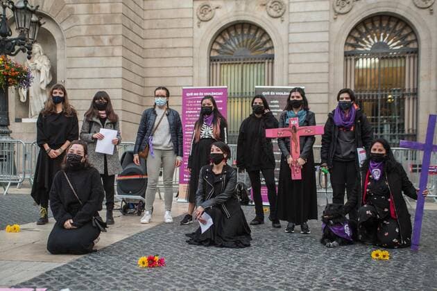 March 15, 2021, Barcelona, Spain: Women are seen holding crosses during the demonstration..The collective of Mexican women in Barcelona, Mexican Fury (Furia Mexicana) have convened in front of the town hall as they protest against feminicide and sexist violence in Mexico and paid tribute to various victims of feminicide in Mexico in the last year. Barcelona Spain - ZUMAs197 20210315_zaa_s197_126 Copyright: xThiagoxPrudenciox