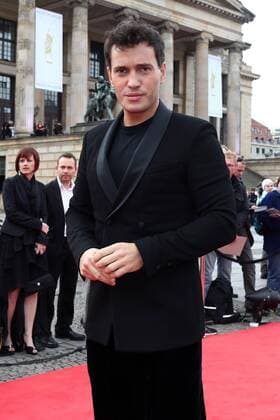Erwin Schrott on the Red Carpet at the ECHO Klassik 2012 award ceremony at the Konzerthaus Berlin on the Gendarmenmarkt in the heart of Berlin Copyright: xEventpressxHerrRax