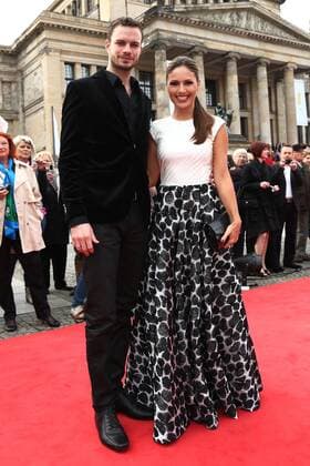 Nazan Eckes with boyfriend Julian Khol on the red carpet at the ECHO Klassik 2012 award ceremony at the Konzerthaus Berlin on the Gendarmenmarkt in the heart of Berlin. Copyright: xEventpressxHerrRax