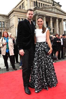 Nazan Eckes with boyfriend Julian Khol on the red carpet at the ECHO Klassik 2012 award ceremony at the Konzerthaus Berlin on the Gendarmenmarkt in the heart of Berlin. Copyright: xEventpressxHerrRax