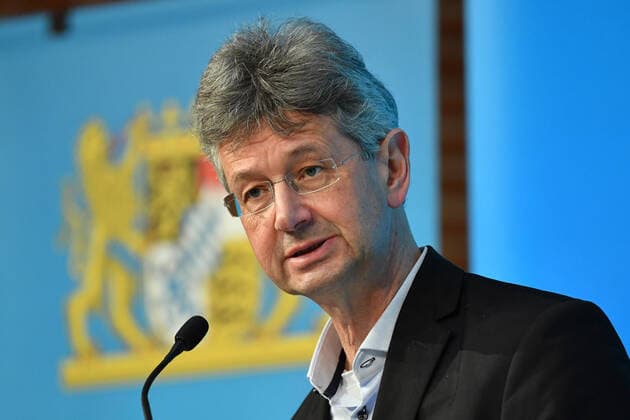 Michael PIAZOLO Free voters, Minister of Culture Bavaria single picture, cut single motive, Portraet, Portrait, Portrait press conference of the Bavarian state government after cabinet meeting to 16 03 2021 in the prince Carl palace in Munich