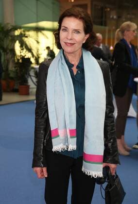 Gudrun Landgrebe beim Empfang zu - 40 Jahre Ziegler -Film - in der MercedesBenz Niederlassung in Berlin *** Gudrun Landgrebe at the reception for 40 years of Ziegler Film at the MercedesBenz branch in Berlin Copyright: xEventpressxHerrmannx