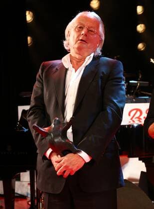 Preistraeger Frank Castorf bei der bei der 23. Verleihung des < B.Z.-Kulturpreis 2014 > im Theater am Kurfuerstendamm Kudamm in Berlin *** Prize winner Frank Castorf at the 23 B Z Culture Award 2014 ceremony at the Theater am Kurfuerstendamm Kudamm in Berlin Copyright: xEventpressxHerrmannx