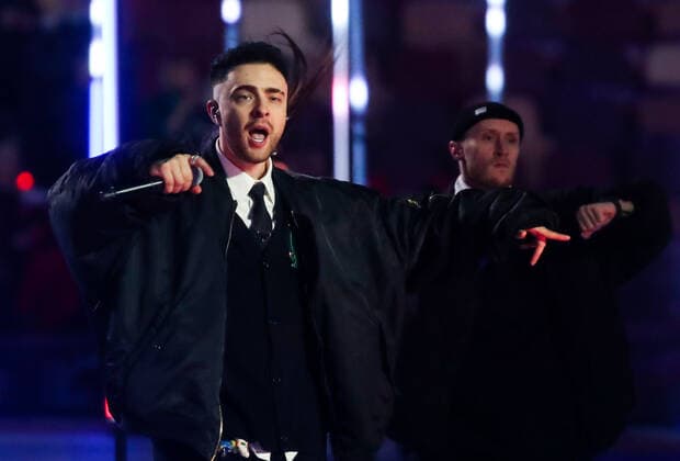 Moskau, Wladimir Putin bei Konzert zum 7. Jahrestag der Krim-Annexion MOSCOW, RUSSIA - MARCH 18, 2021: Singer Egor Kreed performs at a concert marking the 7th anniversary of the reunification of the Republic of Crimea and the city of Sevastopol with Russia, at Luzhniki Stadium. Vyacheslav Prokofyev TASS  TS0F9CB1