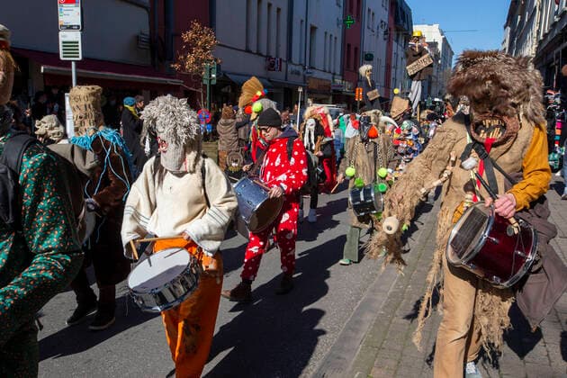 Illustration picture shows the Carnaval Sauvage at the Vossenplein place du jeu de Balle in the Brussels Marollen Marolles neighbourhood, Saturday 20 March 2021.  NICOLASxMAETERLINCK 2675654