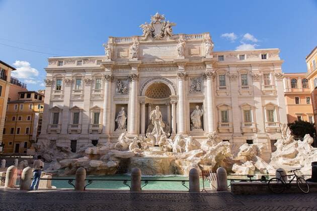 March 20, 2021, Roma, Italy, Colombia: The iconic Fontana di Trevi. Rome is living the first week of another lockdown related to Covid19. Tight measures should stay in place at least till Easter. Roma Colombia - ZUMAm174 20210320_zip_m174_003 Copyright: xFrancescoxMoltenix