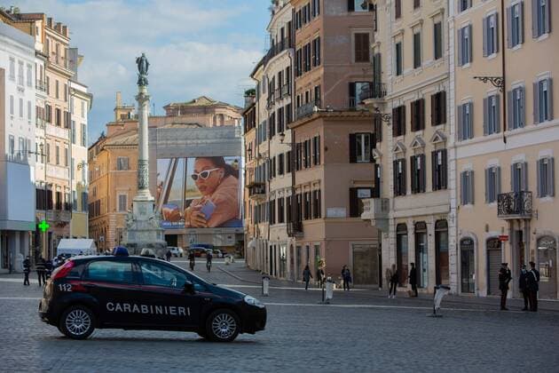 March 20, 2021, Rome, Italy, Colombia: Rome is living the first week of another lockdown related to Covid19. Tight measures should stay in place at least till Easter. Rome Colombia - ZUMAm174 20210320_zip_m174_010 Copyright: xFrancescoxMoltenix
