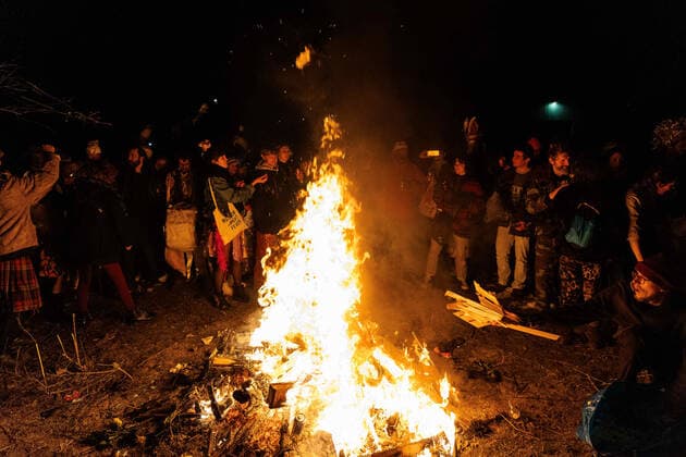 March 20, 2021, Brussels, Belgium: wild carnival banned against covid measures, tensions and violence with the police in Brussels Brussels Belgium - ZUMAb331 20210320_zaf_b331_039 Copyright: xArnaudxBrianx