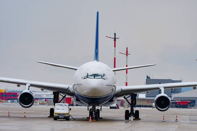 hoersching, österreich, 20. märz 2021, Airbus A340 312, 9H SUN, betrieben von hi fly am Flughafen linz Copyright: xWolfgangxSimlingerx