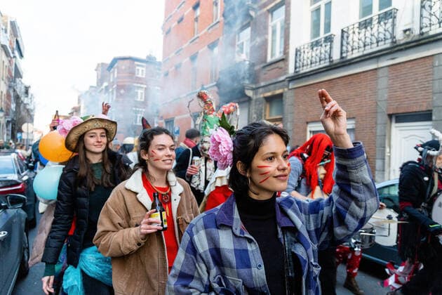 March 20, 2021, Brussels, Belgium: wild carnival and dance without masks in brussels for culture Brussels Belgium - ZUMAb331 20210320_zaf_b331_091 Copyright: xArnaudxBrianx