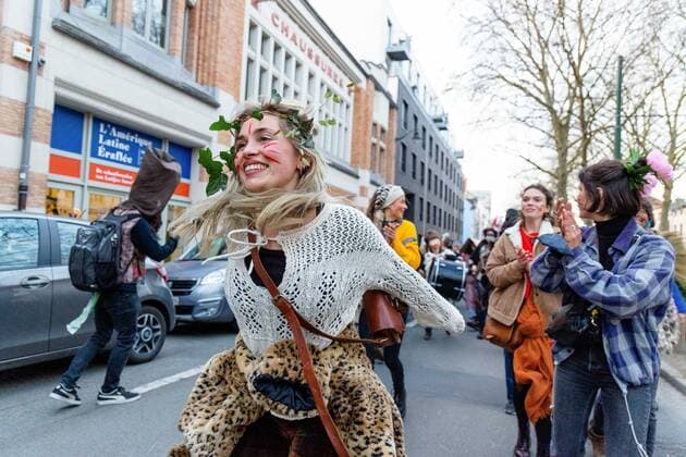 March 20, 2021, Brussels, Belgium: wild carnival and dance without masks in brussels for culture Brussels Belgium - ZUMAb331 20210320_zaf_b331_116 Copyright: xArnaudxBrianx