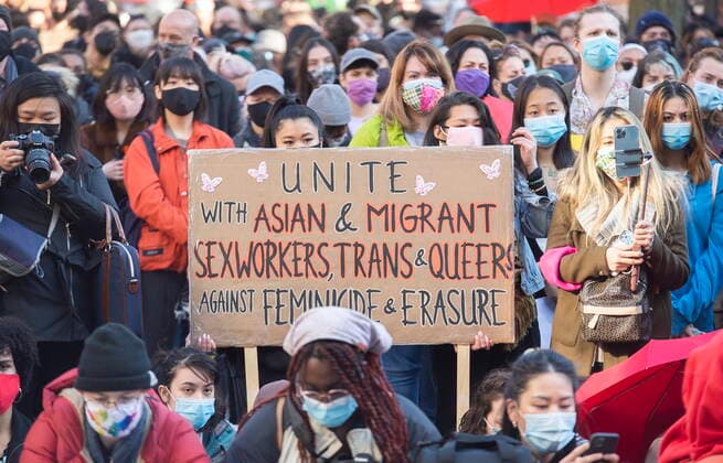 News Themen der Woche KW11 News Bilder des Tages March 21, 2021, Montreal, PQ, Canada: People attend a vigil in Montreal, Sunday, March, 21, 2021, to highlight Asian racism and to remember the victims who were murdered in Atlanta. Montreal Canada  - ZUMAc35_ 20210321_zaf_c35_057 Copyright: xGrahamxHughesx