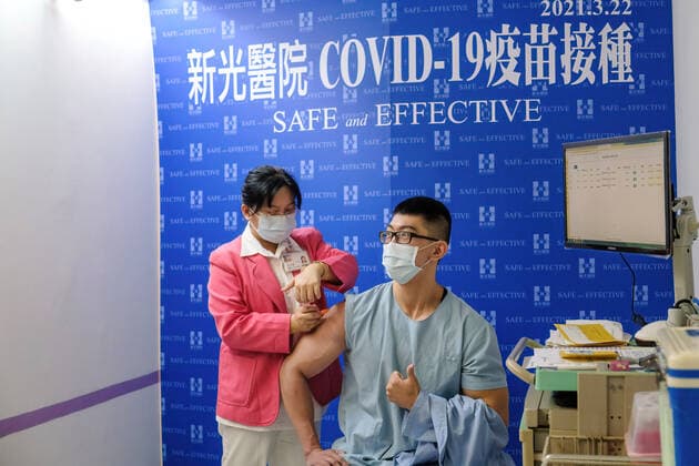 March 22, 2021, Taipei, Taiwan: A medical worker gets vaccinated with the AstraZeneca vaccine against Covid-19 at Taipei City hospital..Medical staff received the first AstraZeneca vaccine against Covid-19 at Taipei City hospital. Taipei Taiwan - ZUMAs197 20210322_zaa_s197_044 Copyright: xWalidxBerrazegx