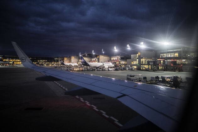 Lufthansa aircraft photographed at Frankfurt airport, 22 03 2021 Frankfurt Germany Copyright: xFlorianxGaertner photothek.dex