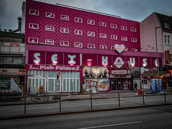 Hamburg St Pauli Reeperbahn Brothel Puff Sex House Pink Palace, closed , March 2021 Hamburg St Pauli