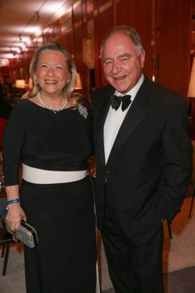 Katherine Fürstenberg-Raettig und Lutz Raettig ATLANTIK BALL 2017 im Hotel InterContinental in Berlin Die Atlantik-Brücke lädt ihre Mitglieder, Alumni und Freunde zum Atlantik Ball ein. Gemeinsam wollen sie die transatlantische Partnerschaft feiern und mit diesem festlichen Ereignis die Freundschaft über den Atlantik hinweg stärken. *** Katherine Fürstenberg Raettig and Lutz Raettig ATLANTIK BALL 2017 at the Hotel InterContinental in Berlin The Atlantic Bridge invites its members, alumni and friends to the Atlantic Ball Together they want to celebrate the transatlantic partnership and strengthen the friendship across the Atlantic with this festive event Copyright: xEventpressxFuhrx