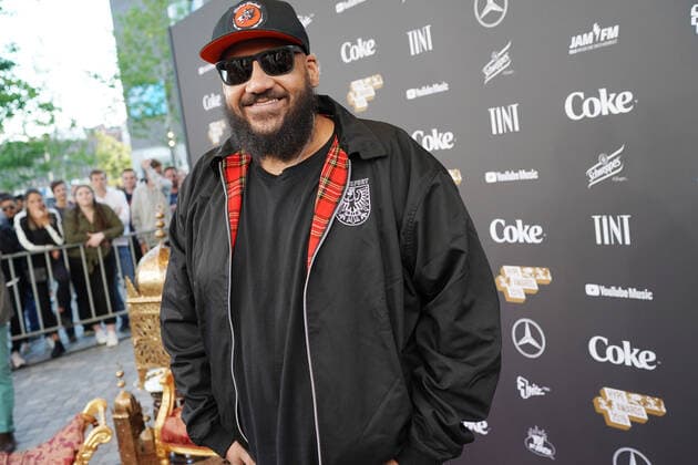 Moses Pelham beim der Preisverleihung des ersten HYPE AWARD in der Verti Music Hall in Berlin. Mit Party im Haubentaucher. *** Moses Pelham at the award ceremony of the first HYPE AWARD at the Verti Music Hall in Berlin With party at Haubentaucher Copyright: xEventpressxRadkex