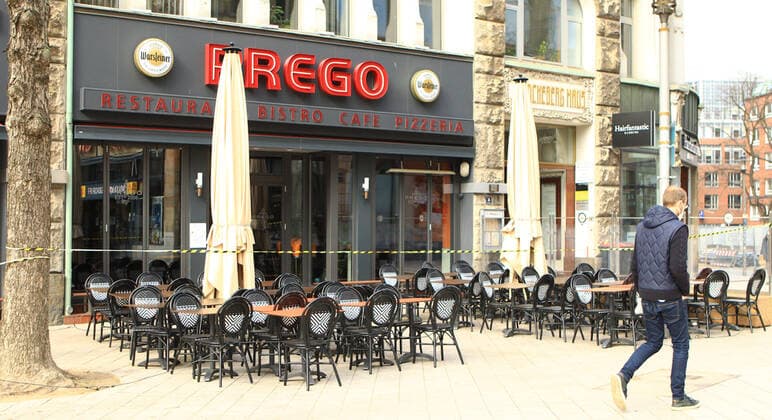 A restaurant closed due to the lockdown Downtown Hamburg Downtown Hamburg