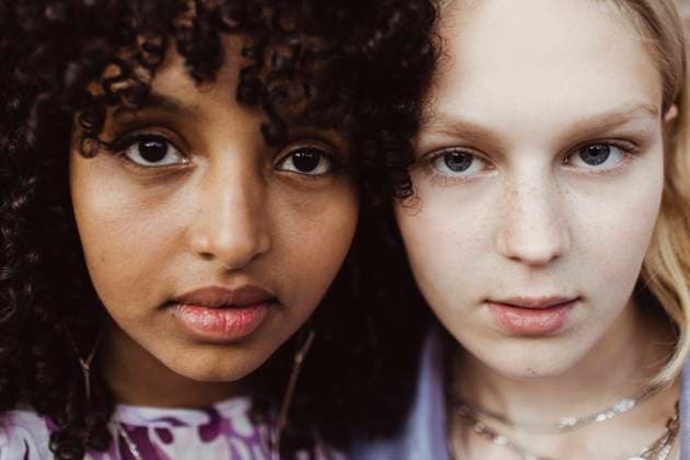 IMAGO Creative: Gesellschaft, Integration Portrait of female friends outdoors Sweden,Stockholm, model released Copyright: xMaskotx , MA85395