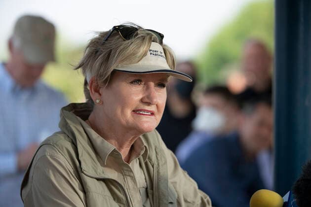 March 26, 2021, Granejo, Texas, USA: U.S. Sen CINDY HYDE SMITH speaks after a delegation of eighteen U.S. Senators tour the Rio Grande River south of Mission in four Texas Dept. of Public Safety gunboats at the end of a whirlwind tour of south Texas. The senators saw an overcrowded migrant processing center in Donna and a corpse floating in the river north of Anzalduas Park. Granejo USA - ZUMAd150 20210326_znp_d150_007 Copyright: xBobxDaemmrichx