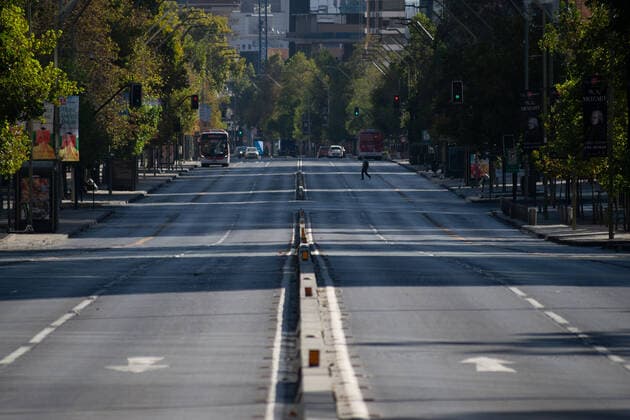 March 27, 2021, Santiago, Metropolitana, Chile: An almost empty street, on the first day of total quarantine in Santiago, Chile. Santiago Chile - ZUMAb332 20210327_zip_b332_002 Copyright: xMatiasxBasualdox