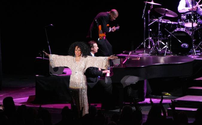 March 28, 2021, Costa Mesa, California, USA: Diana Ross performs at the Candlelight dinner at the Segerstrom Center for the Arts. Costa Mesa USA - ZUMAk145 20210328_zap_k145_004 Copyright: xNicholasxKoonx