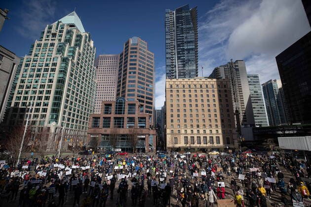 March 28, 2021, Vancouver, BC, Canada: Hundreds of people gather for a rally opposing discrimination against Asian communities and to mourn the victims of those affected by the Atlanta shootings, in Vancouver, B.C., on Sunday, March 28, 2021. Vancouver Canada  - ZUMAc35_ 20210328_zaf_c35_140 Copyright: xDarrylxDyckx