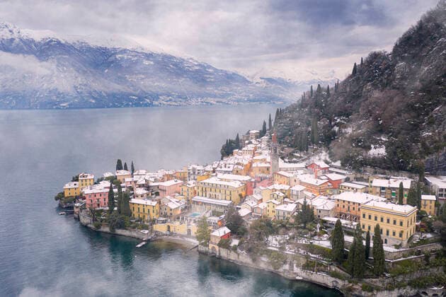Traditional houses of Varenna old town after a snowfall, Lake Como, Lecco province, Lombardy, Italian Lakes, Italy, Europe Copyright: RobertoxMoiola 1179-4959