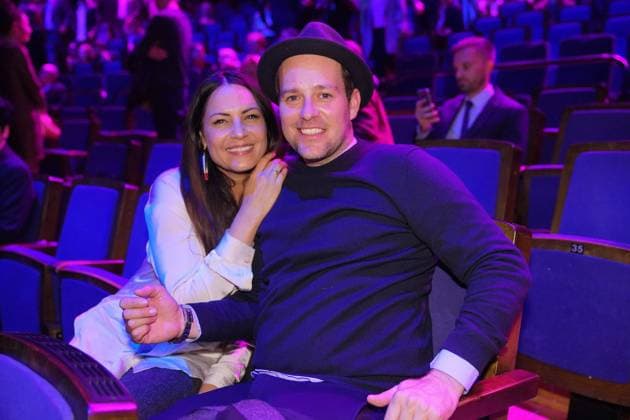 Ben Blümel und Frau Caro auf dem Roten Teppich bei der Weltpremiere von VIVID - Grand Show im Friedrichstadt-Palast in Berlin. *** Ben Blümel and wife Caro on the red carpet at the world premiere of VIVID Grand Show at Friedrichstadt Palast in Berlin Copyright: xEventpressxRadkex