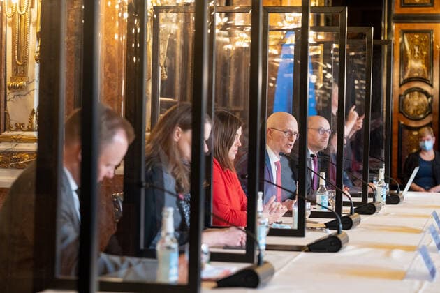 Hamburg Senate announces night-time curfews for Hamburg Press conference at City Hall Senate decides on additional measures to contain the spread of Coronavirus in Hamburg First Mayor Dr Peter Tschents