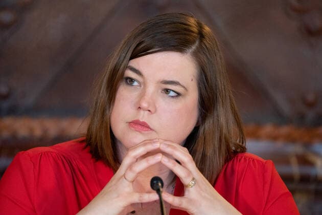 Hamburg Senate announces night-time curfews for Hamburg Press conference at City Hall Senate decides on additional measures to contain the spread of coronavirus in Hamburg Second Mayor Katharina Fegebank Hambu