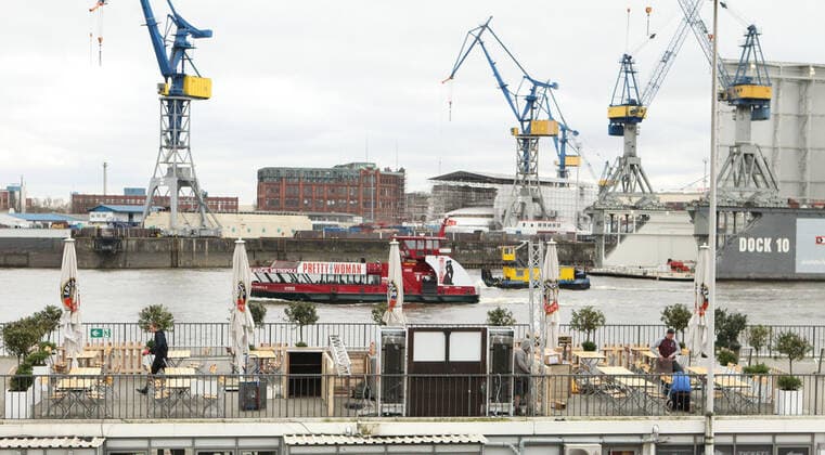 Gastronomy closed during the lockdown at the Port of Hamburg Altona Hamburg