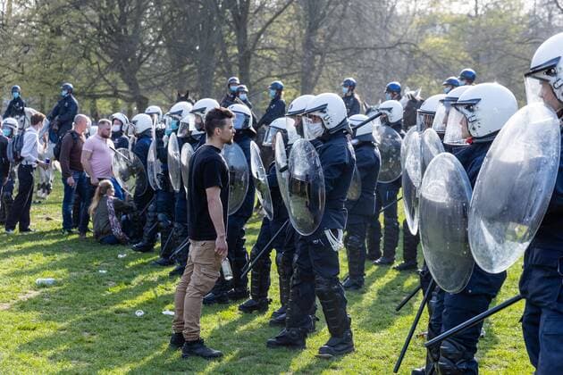April 1, 2021, Brussels, Belgium: Protest against sanitary measures and wild party called La Boum in Brussels, social distancing was rarely respected and the wearing of masks also, a lot of tension and violence between police and demonstrators. Brussels Belgium - ZUMAb331 20210401_zaf_b331_013 Copyright: xArnaudxBrianx