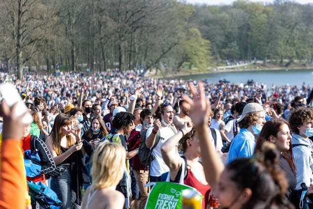 April 1, 2021, Brussels, Belgium: Protest against sanitary measures and wild party called La Boum in Brussels, social distancing was rarely respected and the wearing of masks also, a lot of tension and violence between police and demonstrators. Brussels Belgium - ZUMAb331 20210401_zaf_b331_012 Copyright: xArnaudxBrianx
