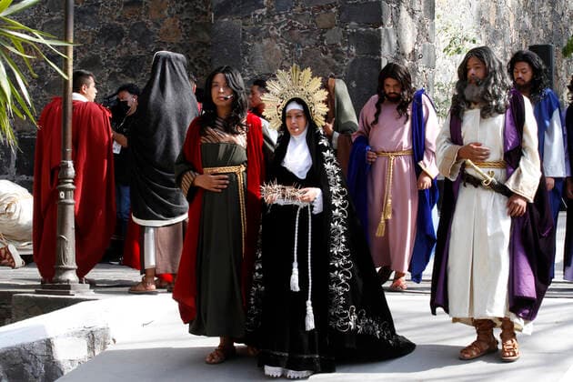178th Representation Of Passion of Christ As Part Of Holy Week Celebrations MEXICO CITY, MEXICO - APRIL 2: Catholic faithful, recreate the Via Crucis during Good Friday as part of Holy Week, during the 178th representation of the Passion of Christ in the Iztapalapa municipality. Latin America s most famous re-enactment of the crucifixion of Christ was closed to the public and transmitted live so people could watch at home, for a second consecutive year to prevent more infections by the new Covid-19. On April 2, 2021 in Mexico City, Mexico. Copyright: xLuisxBarronx EYEPIXGROUP_LB_02042021_5732