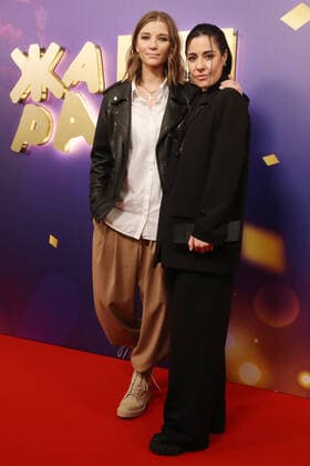MOSCOW REGION, RUSSIA - APRIL 4, 2021: Singers Maria Sheikh (L) and Maria Zaitseva of the duet 2Mashi pose for a photo before the 2021 Zhara Music Awards ceremony at the Crocus City Hall. Vyacheslav Prokofyev TASS  TS0FB862