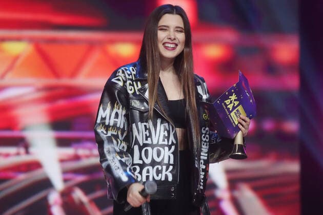 MOSCOW REGION, RUSSIA - APRIL 4, 2021: Singer Anet Sai (Anna Saidaliyeva), the winner of the Soundtrack of the Year prize, at the 2021 Zhara Music Awards ceremony at the Crocus City Hall. Vyacheslav Prokofyev TASS  TS0FB95B
