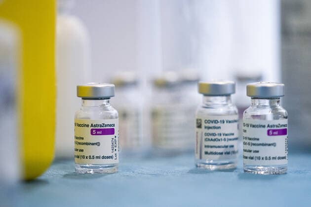 (210407) -- CORNELLA, April 7, 2021 -- Photo taken on April 7, 2021 shows AstraZeneca COVID-19 vaccines in Cornella, Spain. The European Medicines Agency (EMA) confirmed on Wednesday that the occurrence of blood clots with low blood platelets are strongly associated with the administration of AstraZeneca COVID-19 vaccine, but should be still listed as very rare side effects. (Photo by Xinhua) SPAIN-CORNELLA-ASTRAZENECA COVID-19 VACCINE JoanxGosa 