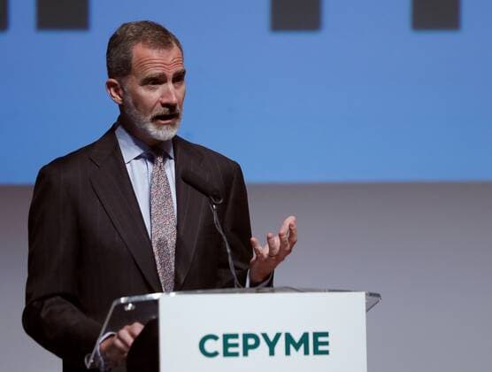Spain s King Felipe VI delivers a speech as he chairs the 7th Confederation of Medium and Small Enterprises (CEPYME) awarding ceremony at Reina Sofia Museum, in Madrid, Spain, 08 April 2021. Spain s Felipe VI chairs Spanish Confederation of Medium and Small Enterprises Awarding ceremony !ACHTUNG: NUR REDAKTIONELLE NUTZUNG!  Copyright: xEmilioxNaranjox GRAF9901 20210408-637534856511215048