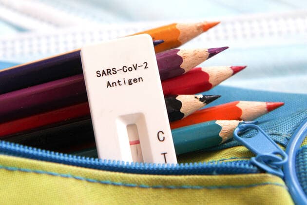 Elzach theme image test strategy, compulsory testing in school, rapid test, Corona self-test, SARS CoV 2 antigen test in the classroom theme image test strategy, Copyright: xFleigx xEibner-Pressefotox EP_dfg