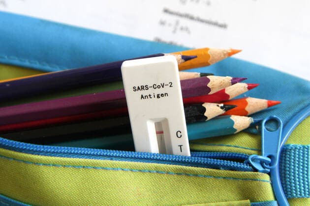 Elzach theme image test strategy, compulsory testing in school, rapid test, Corona self-test, SARS CoV 2 antigen test in the classroom theme image test strategy, Copyright: xFleigx xEibner-Pressefotox EP_dfg